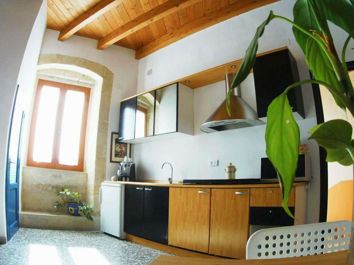 Tra Gli Archi Bed and Breakfast Tarente Buitenkant foto